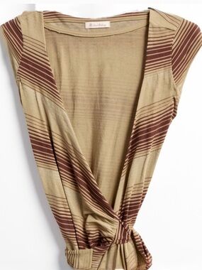 Beautiful Wrap Around Striped Printed Dress Size Small